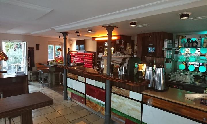 Zebrano Cafe-Bar